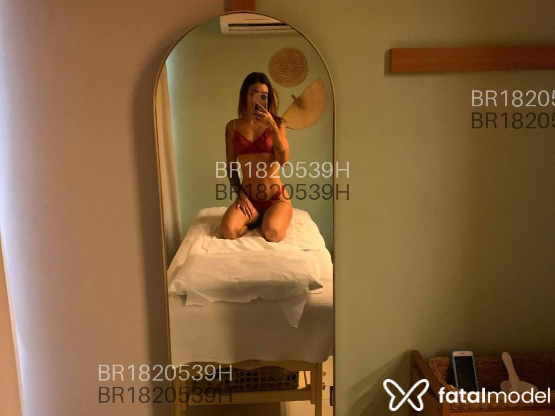 Acompanhante mulher morena (o) de olhos castanhos em Vila Velha - Maria ju