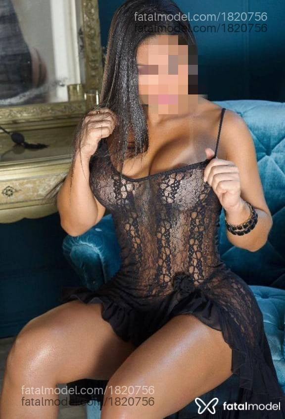 Acompanhante mulher morena (o) de olhos mel em Colatina Acompanhante mulher morena (o) de olhos mel em Colatina - Yasmin Ricci