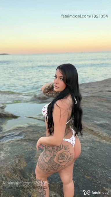 Acompanhante mulher morena (o) de olhos castanhos em Guarapari Acompanhante mulher morena (o) de olhos castanhos em Guarapari - Letícia Lopes
