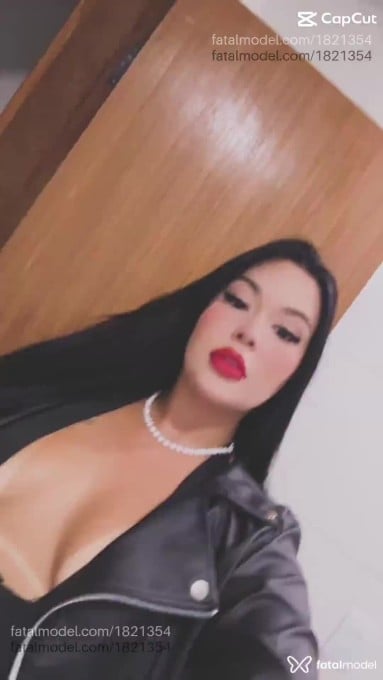 Acompanhante mulher morena (o) de olhos castanhos em Guarapari Acompanhante mulher morena (o) de olhos castanhos em Guarapari - Letícia Lopes