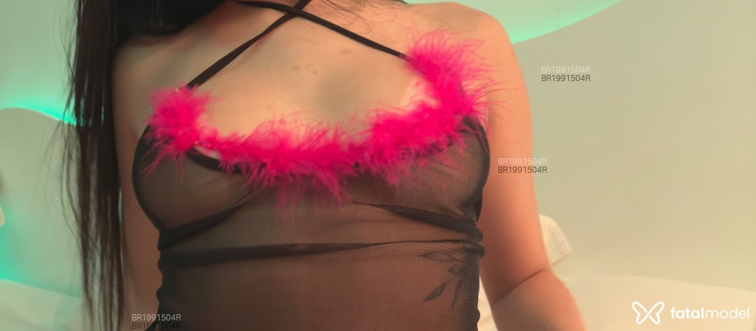 Acompanhante mulher morena (o) de olhos castanhos - Naughtygirl