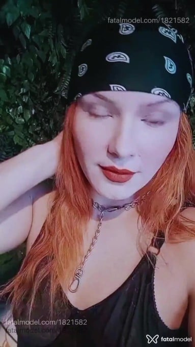 Acompanhante mulher ruiva (o) de olhos azuis em Florianópolis - Brithany