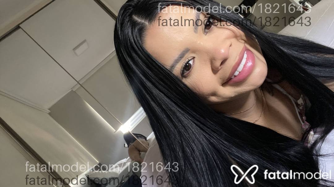 Acompanhante mulher morena (o) de olhos castanhos - Fabiana