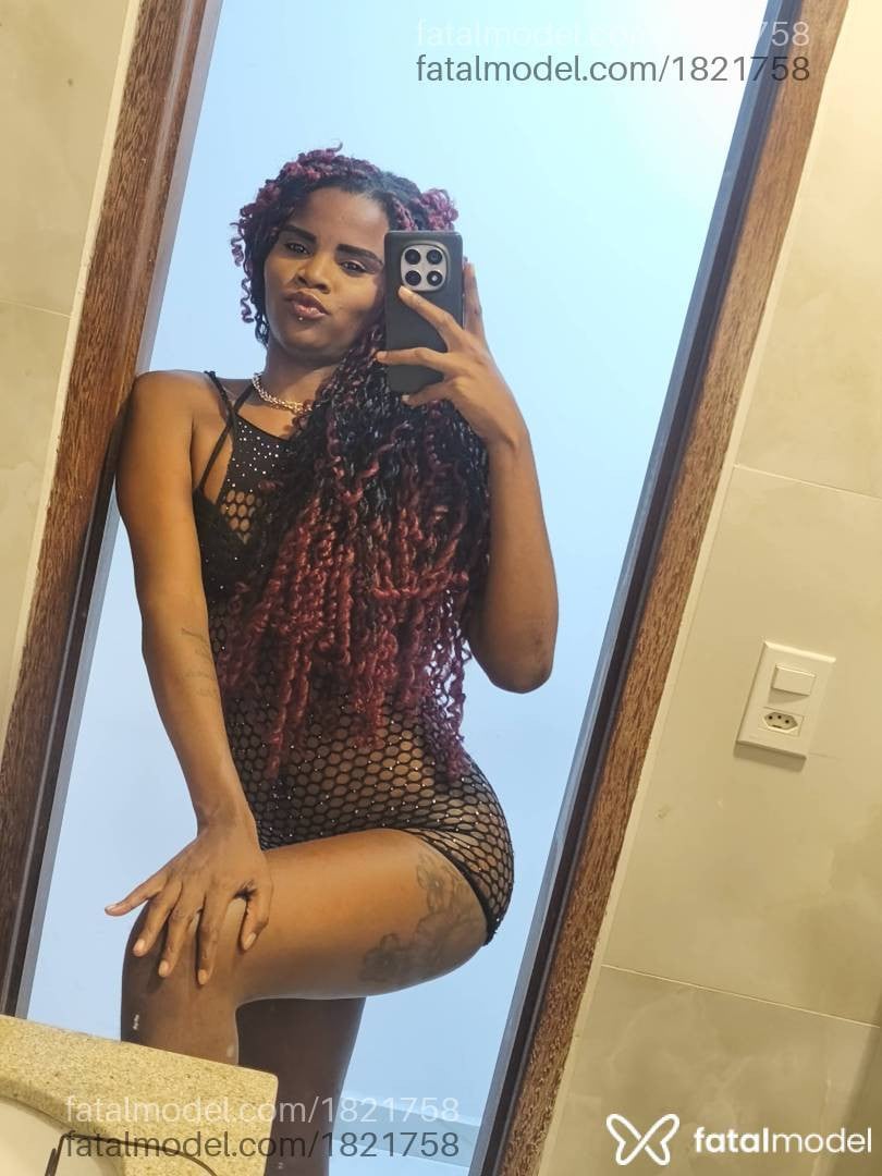 Acompanhante mulher morena (o) de olhos pretos - Brenda Alvez