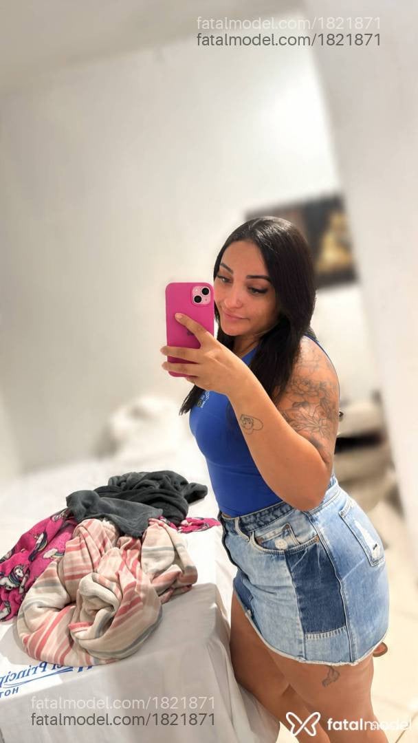 Acompanhante mulher morena (o) de olhos mel - Jhenny