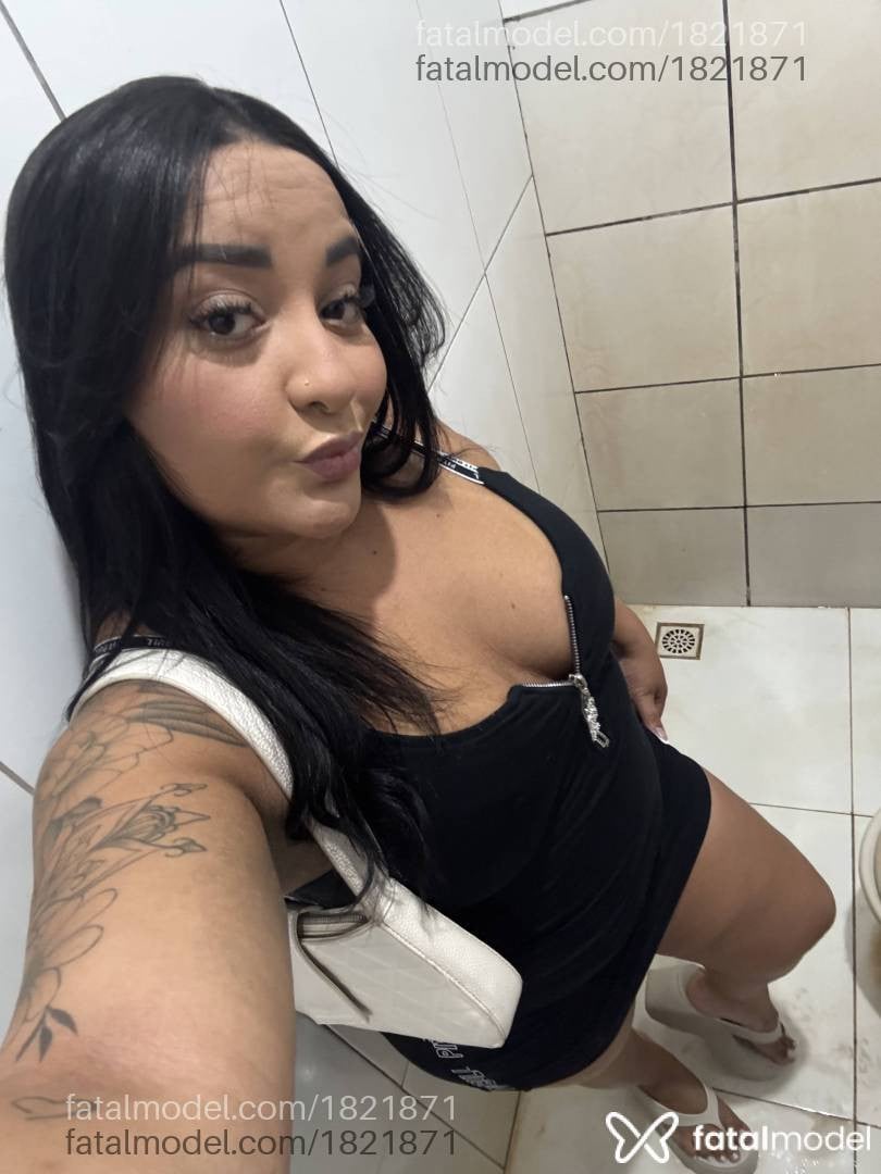 Acompanhante mulher morena (o) de olhos mel - Jhenny
