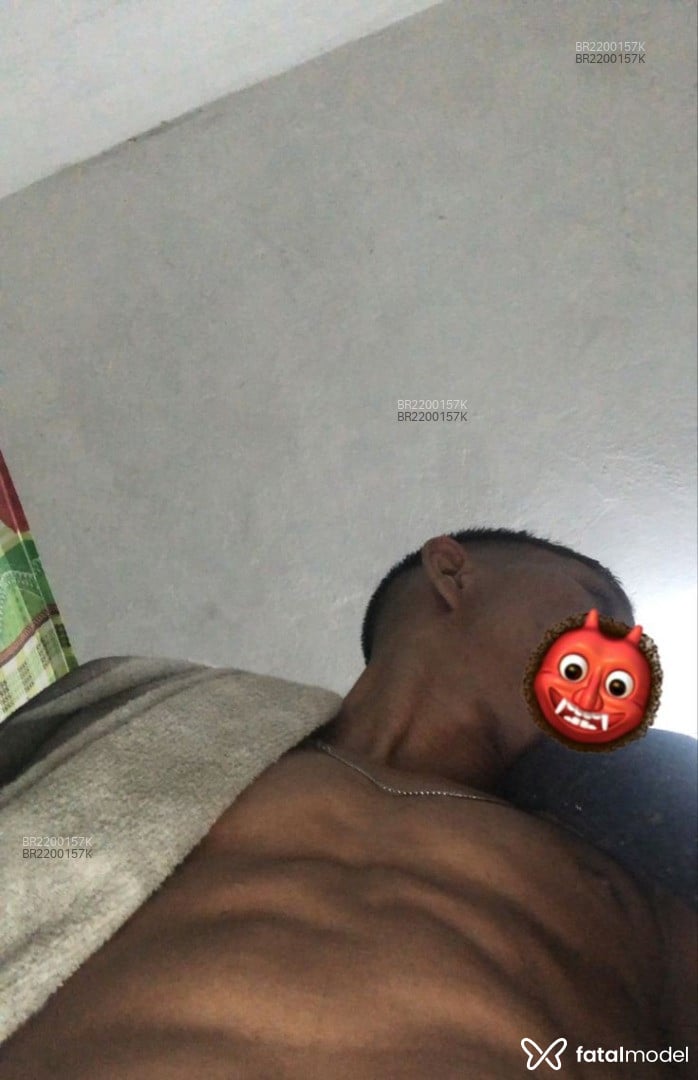 Acompanhante homem morena (o) de olhos castanhos em Pelotas Acompanhante homem morena (o) de olhos castanhos em Pelotas - Wendell