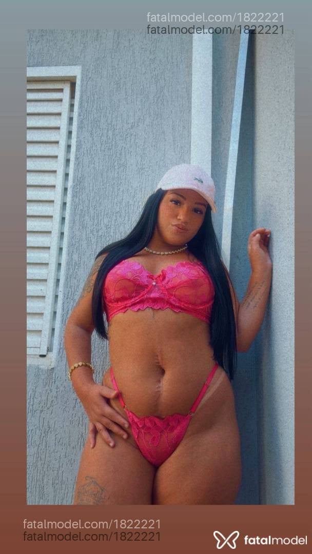 Acompanhante mulher morena (o) de olhos castanhos - Julia moura