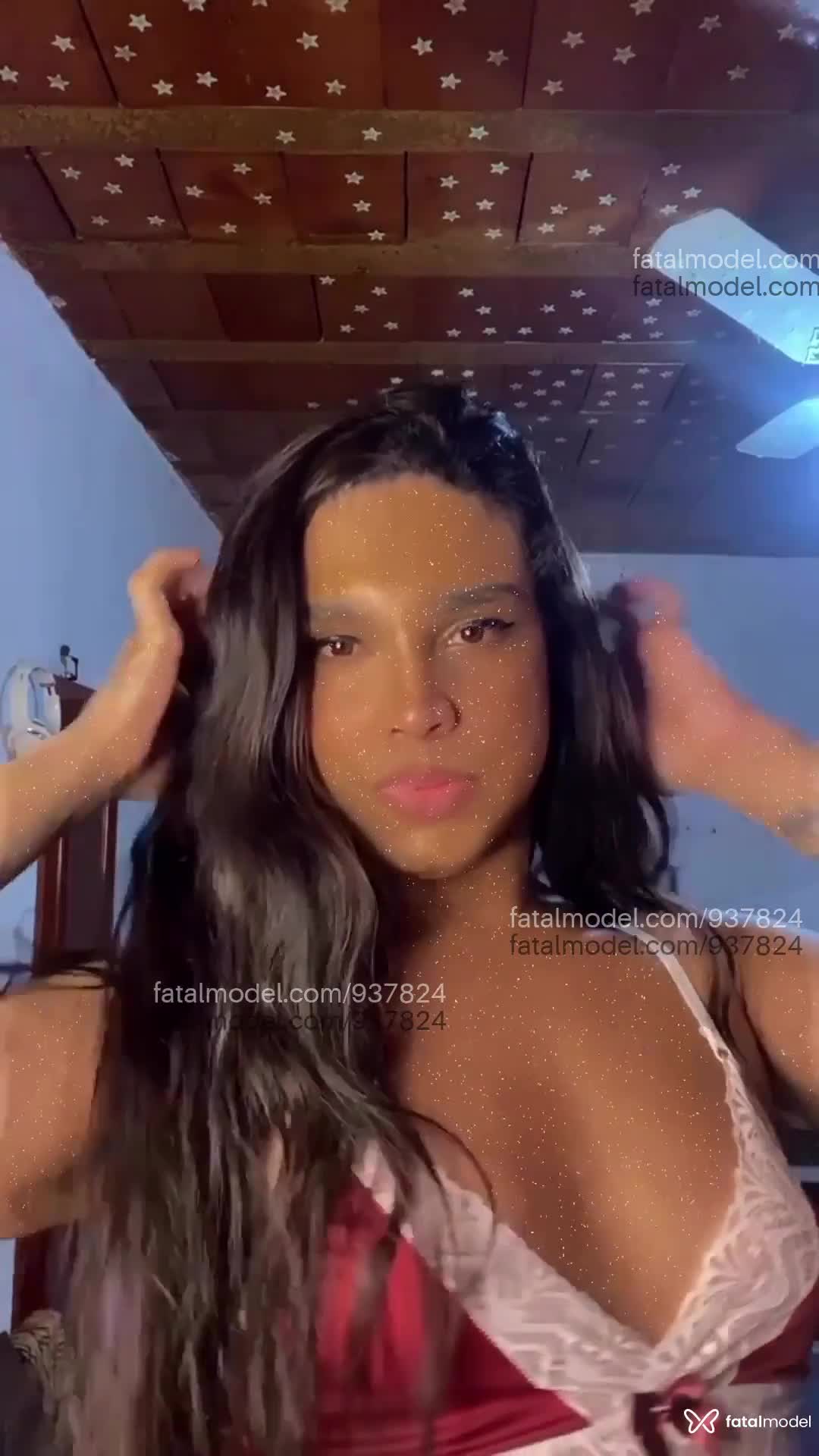 Acompanhante travesti com cabelo castanho de olhos castanhos em Serra Acompanhante travesti com cabelo castanho de olhos castanhos em Serra - SABRINA TRINDADE