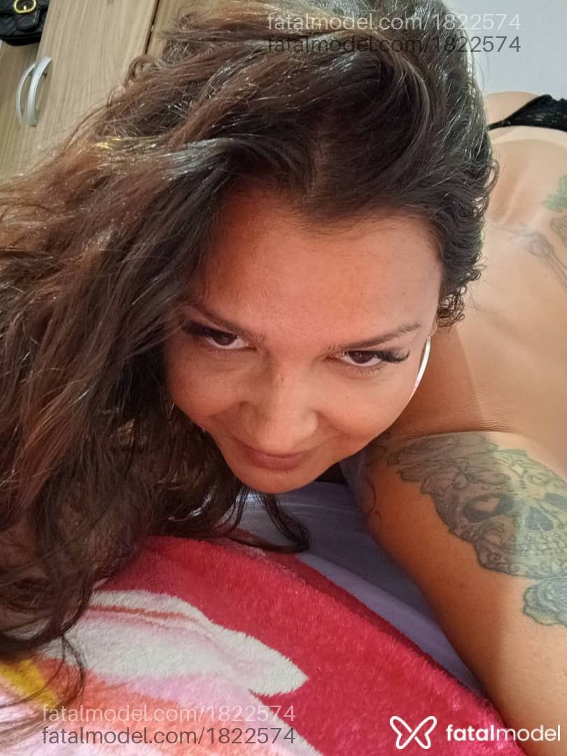 Acompanhante mulher com cabelo castanho de olhos castanhos - Sabrina