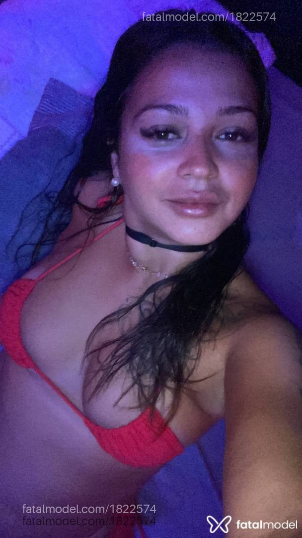 Acompanhante mulher com cabelo castanho de olhos castanhos em Guarapari - Sabrina