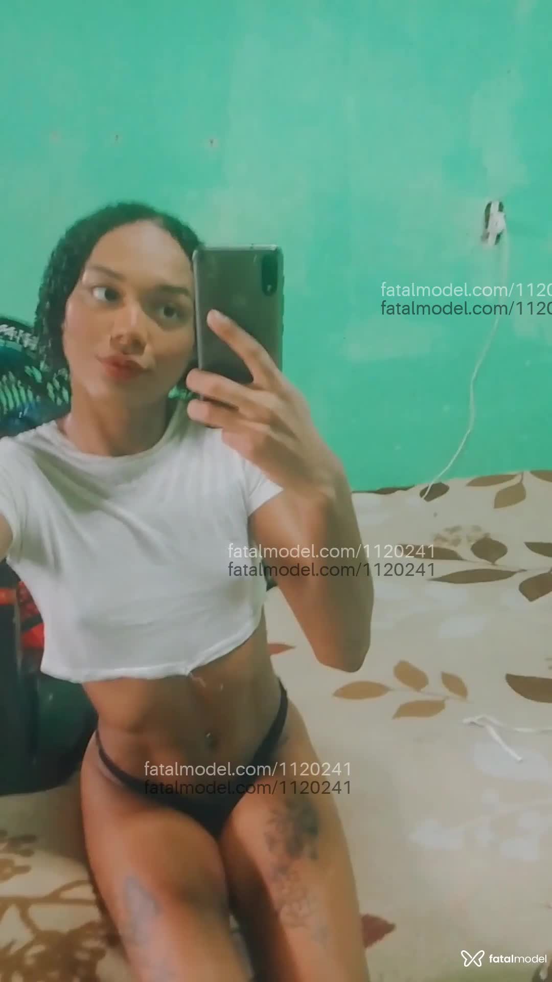 Acompanhante travesti morena (o) de olhos pretos em Itaguaí Acompanhante travesti morena (o) de olhos pretos em Itaguaí - Lauany
