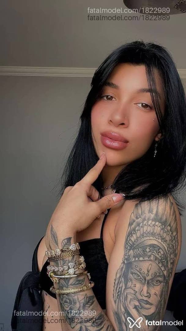 Acompanhante mulher morena (o) de olhos mel - Rafaela