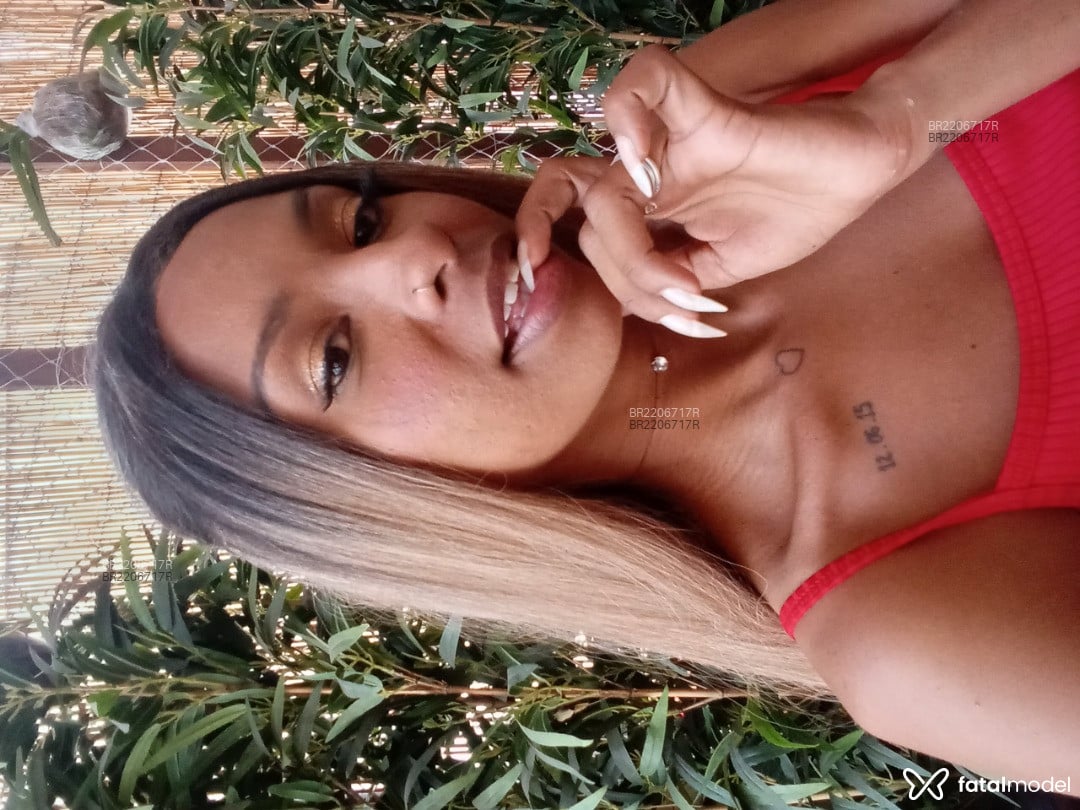 Acompanhante mulher loira (o) de olhos castanhos em São Paulo Acompanhante mulher loira (o) de olhos castanhos em São Paulo - Soraya