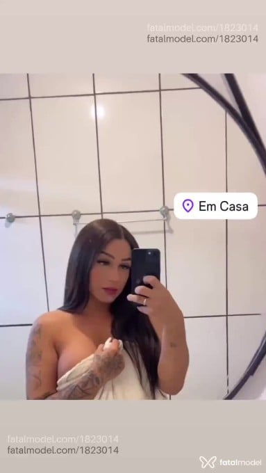 Acompanhante mulher trans com cabelo castanho de olhos castanhos em Franca - Sofy Albuquerque