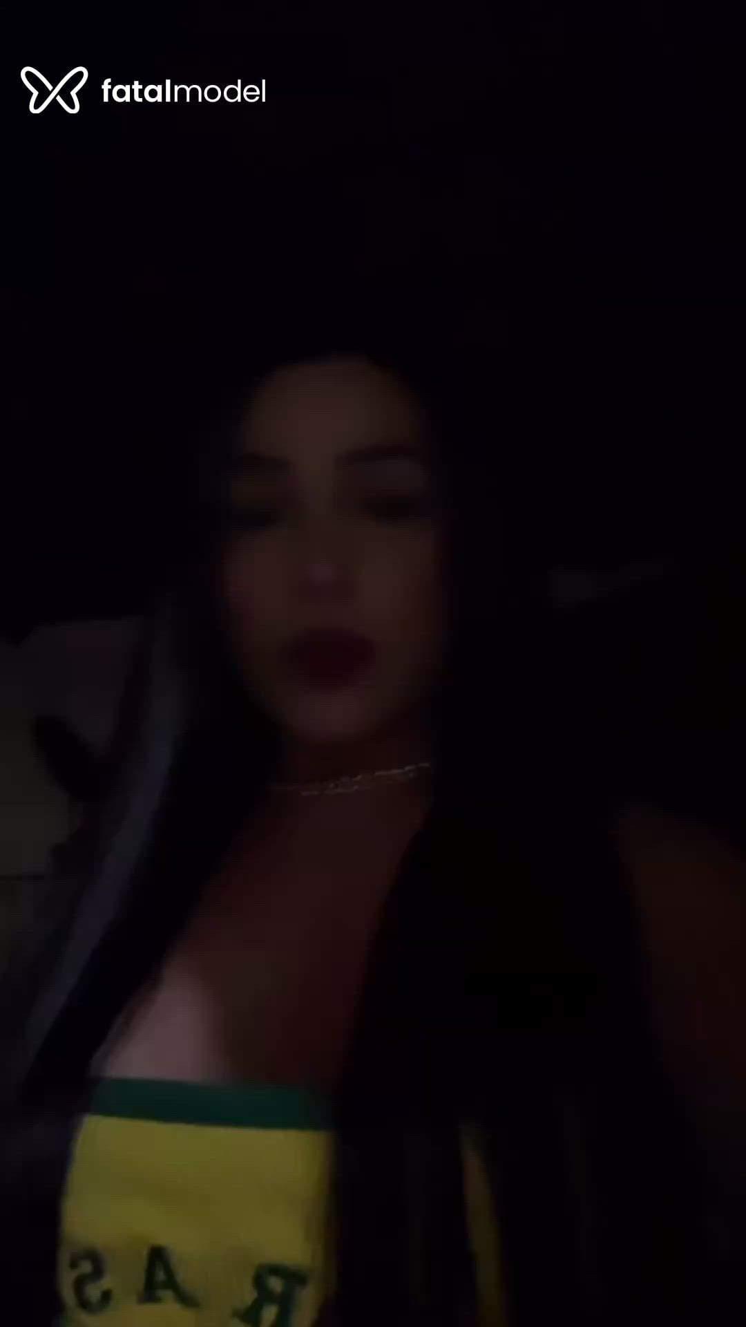 Acompanhante mulher trans com cabelo castanho de olhos castanhos - Sofy Albuquerque