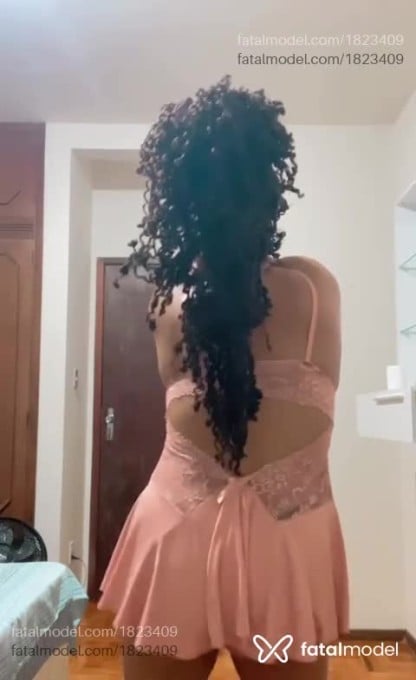 Acompanhante mulher com cabelo castanho de olhos castanhos em Belo Horizonte - Raquel