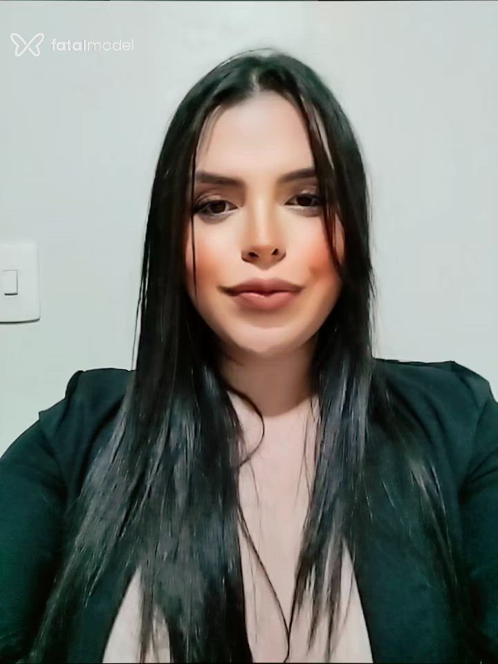 Acompanhante mulher trans morena (o) de olhos castanhos - Alicia