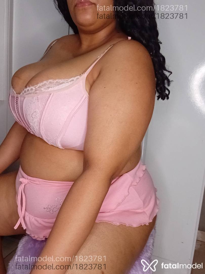 Acompanhante mulher morena (o) de olhos castanhos em Virtual - Tetudadiscreta