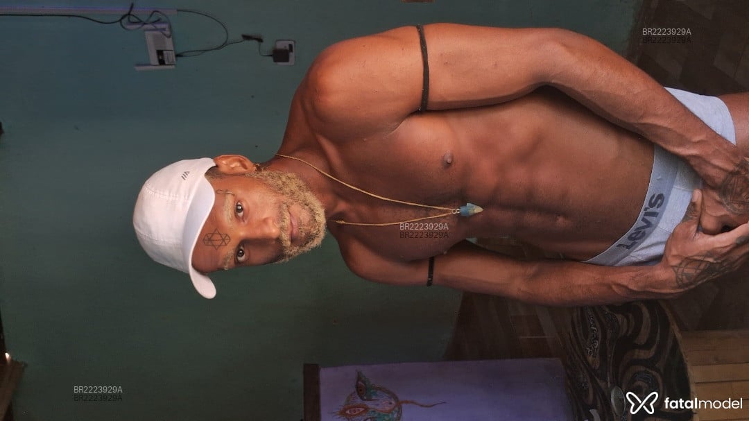Acompanhante homem loira (o) de olhos castanhos em Salvador - Yeshua Amonshe