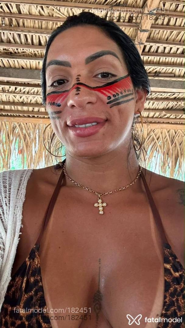 Acompanhante travesti morena (o) de olhos castanhos - Diane Dias
