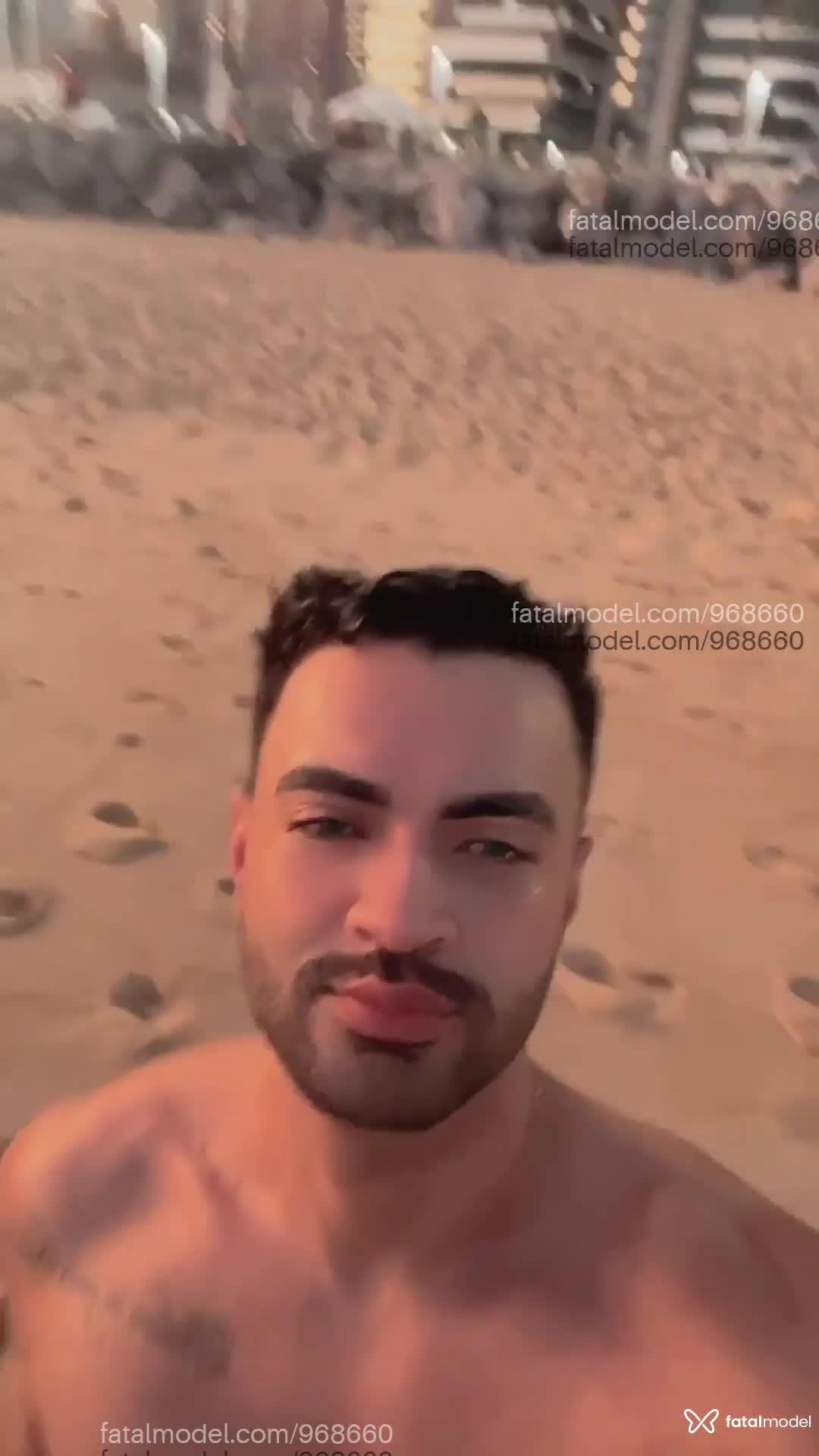 Acompanhante homem morena (o) de olhos castanhos - Thiago Sanches