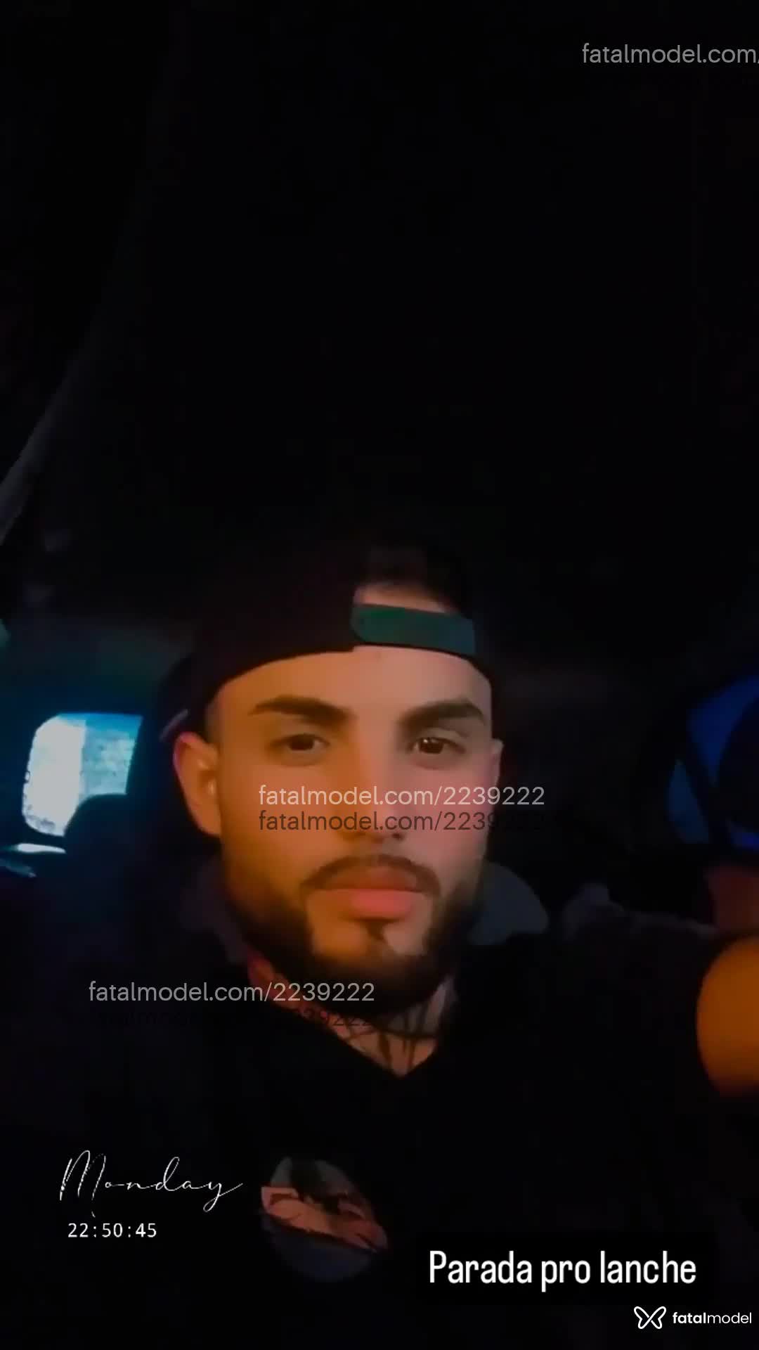 Acompanhante homem morena (o) de olhos castanhos - Vinivz Acompanhante homem morena (o) de olhos castanhos - Vinivz