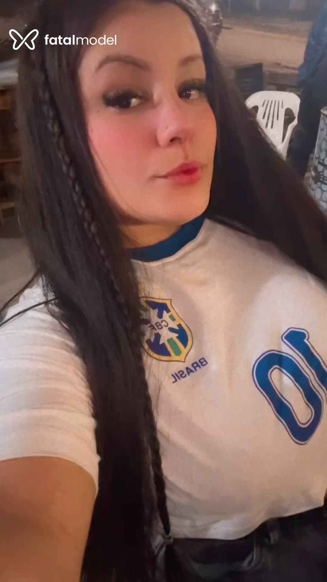 Acompanhante mulher loira (o) de olhos pretos em Colombo Acompanhante mulher loira (o) de olhos pretos em Colombo - Larissa Rafaele