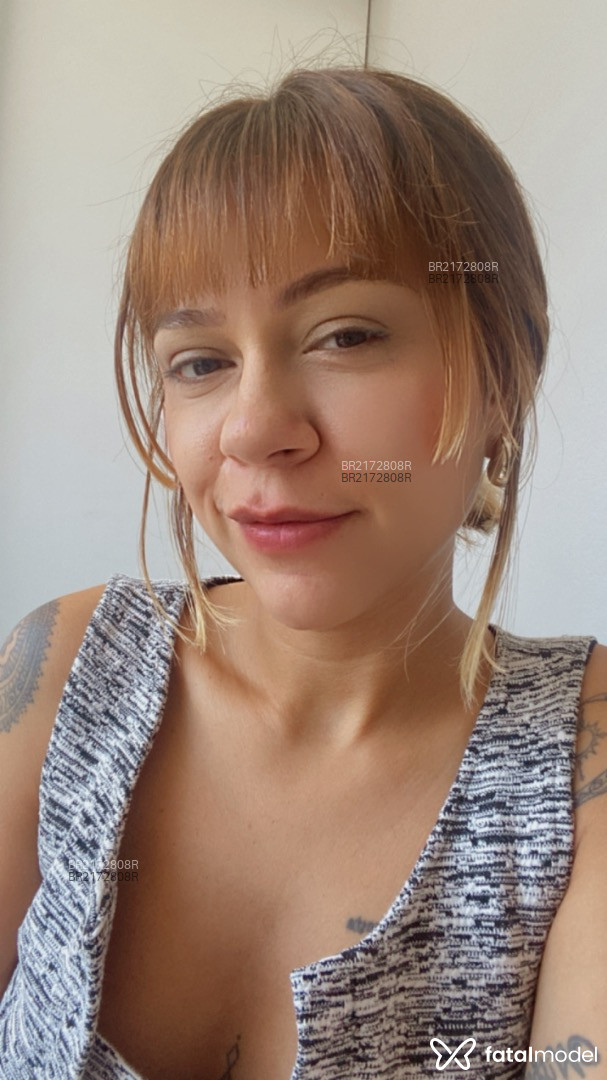 Acompanhante mulher loira (o) de olhos castanhos em Rio de Janeiro - Diana