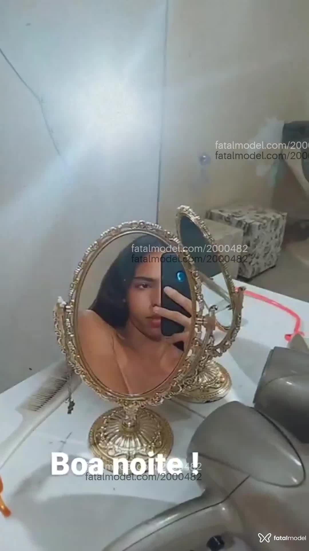 Acompanhante mulher trans loira (o) de olhos castanhos em Trindade Acompanhante mulher trans loira (o) de olhos castanhos em Trindade - Jullia Ferrari