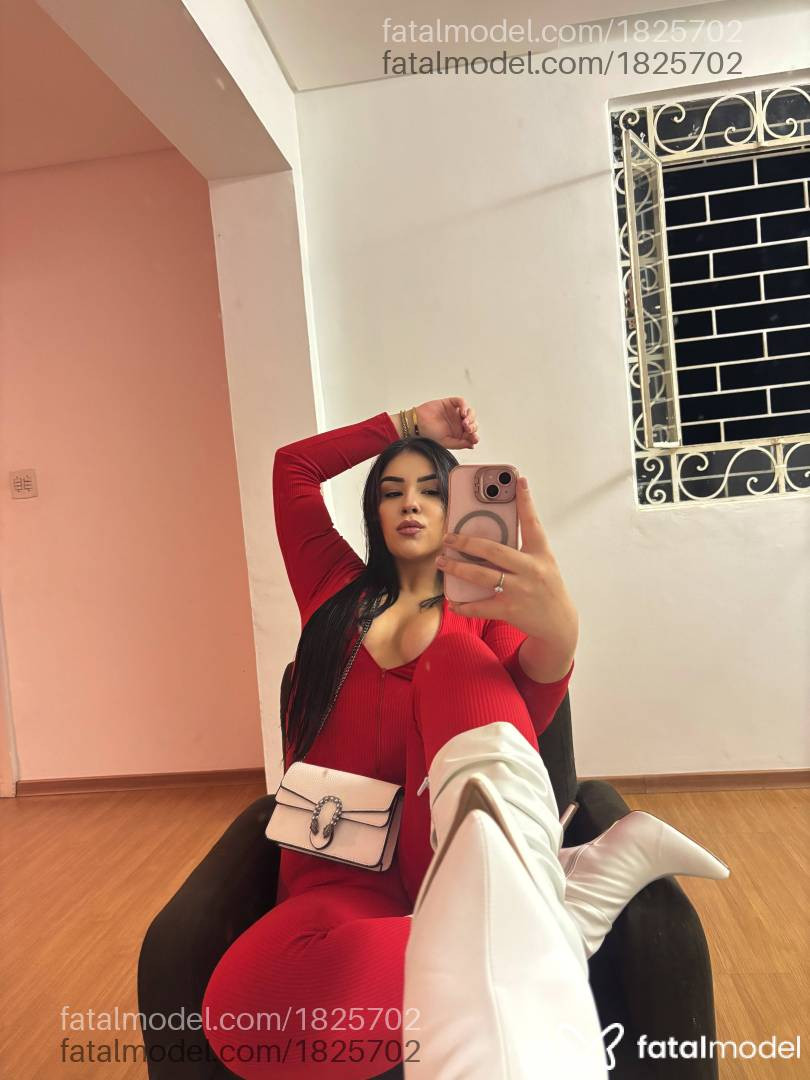 Acompanhante mulher com cabelo castanho de olhos mel - Yume Suzuki Acompanhante mulher com cabelo castanho de olhos mel - Yume Suzuki