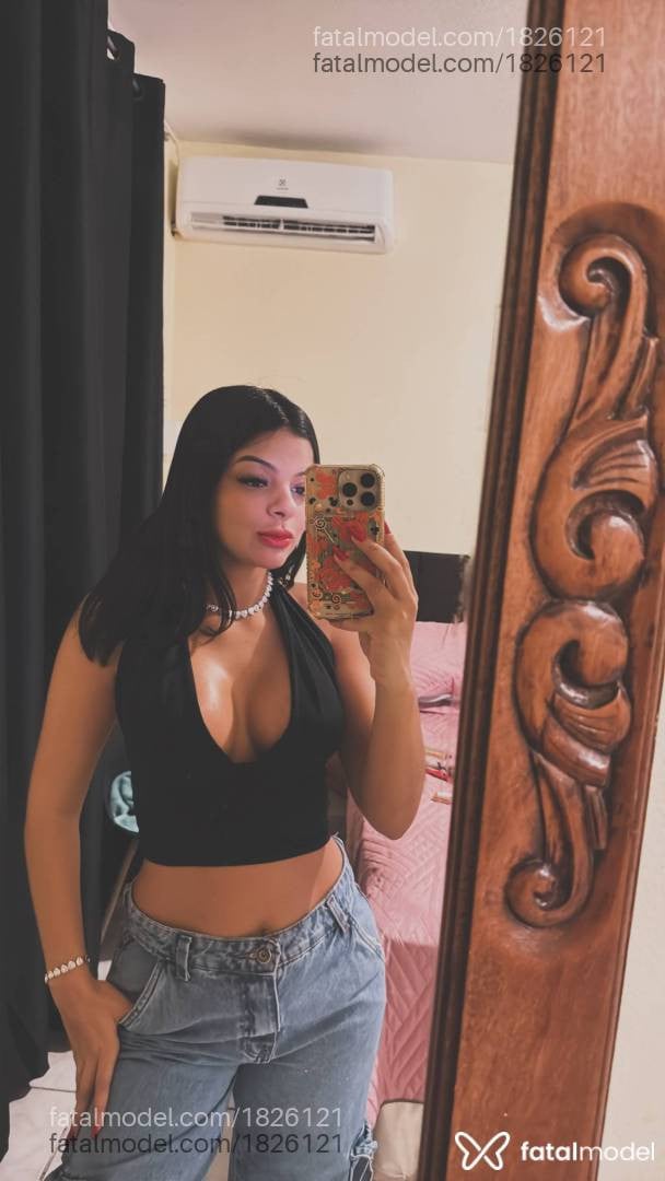 Acompanhante mulher morena (o) de olhos castanhos - Jade Monteiro