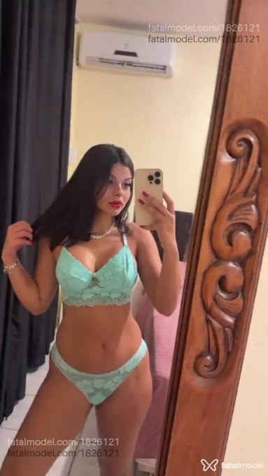 Acompanhante mulher morena (o) de olhos castanhos em Anápolis - Jade Monteiro