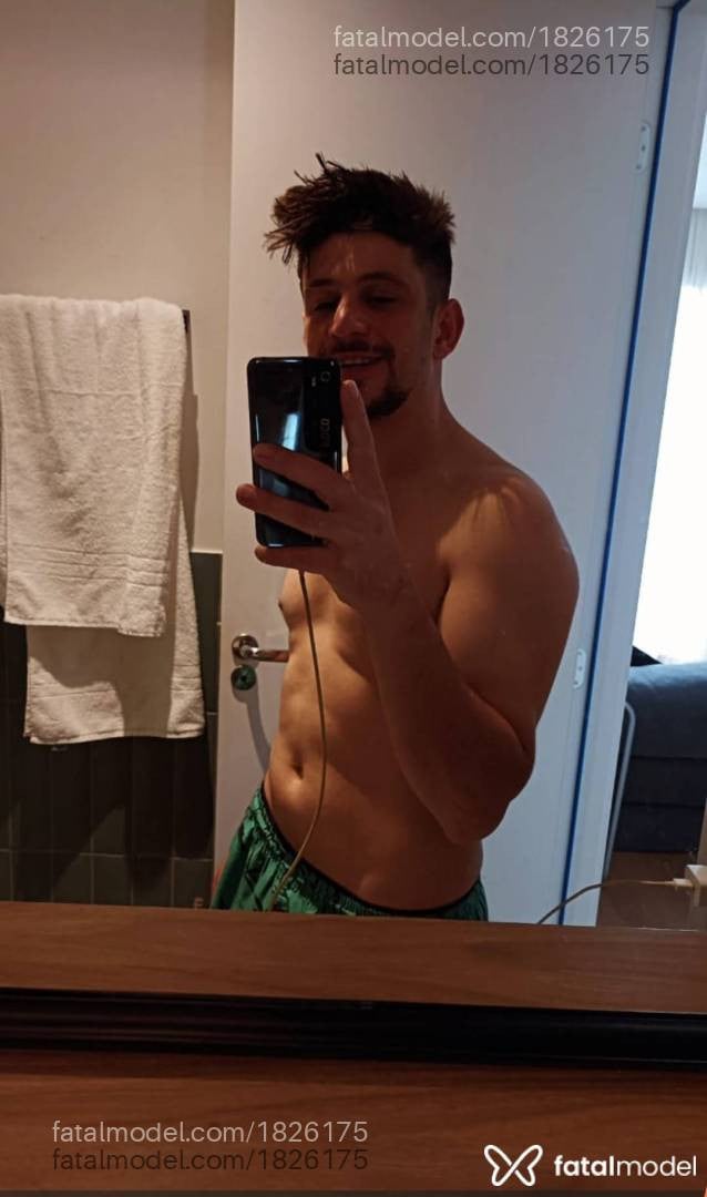 Acompanhante homem com cabelo castanho de olhos castanhos em São Paulo - Lucas Del Monte
