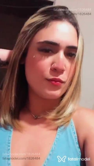 Acompanhante mulher loira (o) de olhos castanhos em Paranaguá Acompanhante mulher loira (o) de olhos castanhos em Paranaguá - Carolzinha Galvao