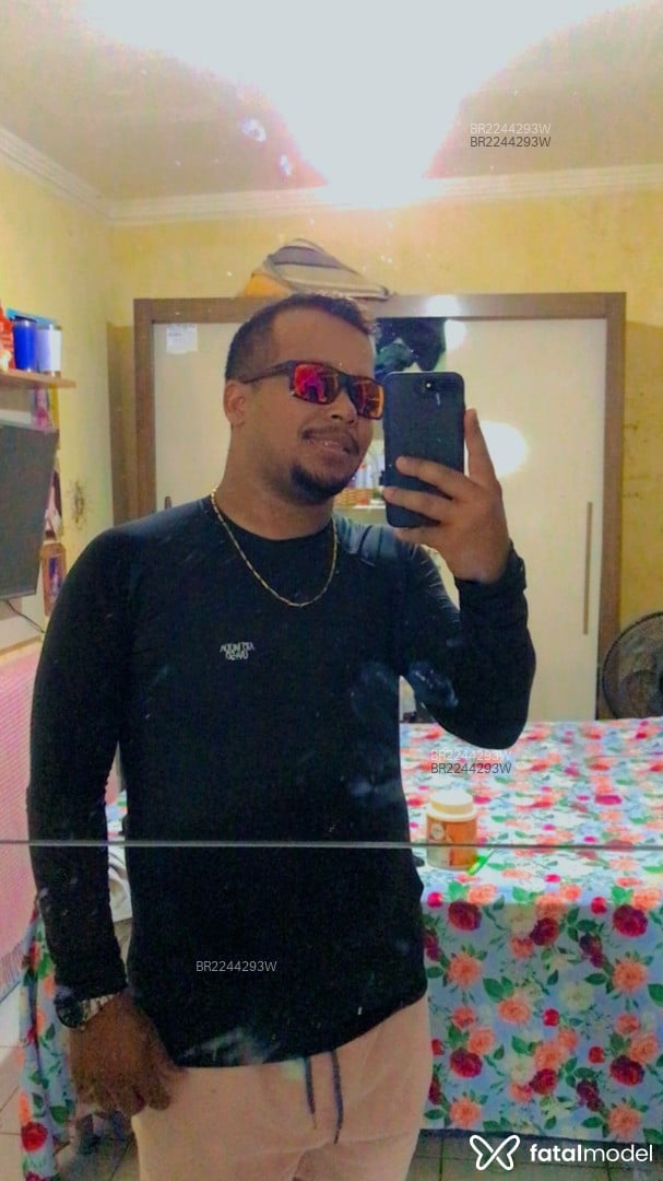 Acompanhante homem morena (o) de olhos castanhos em Petrolina Acompanhante homem morena (o) de olhos castanhos em Petrolina - Kennedy Silva
