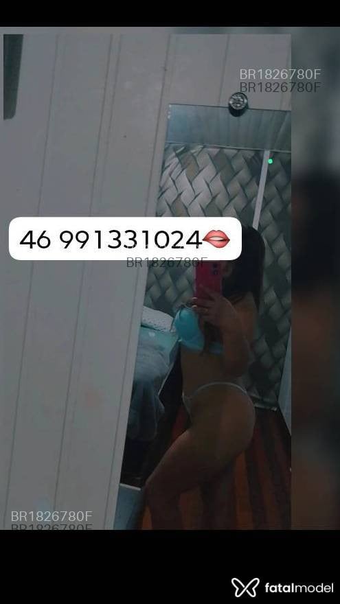 Acompanhante mulher com cabelo castanho de olhos castanhos em Pato Branco Acompanhante mulher com cabelo castanho de olhos castanhos em Pato Branco - Jordana Feraz