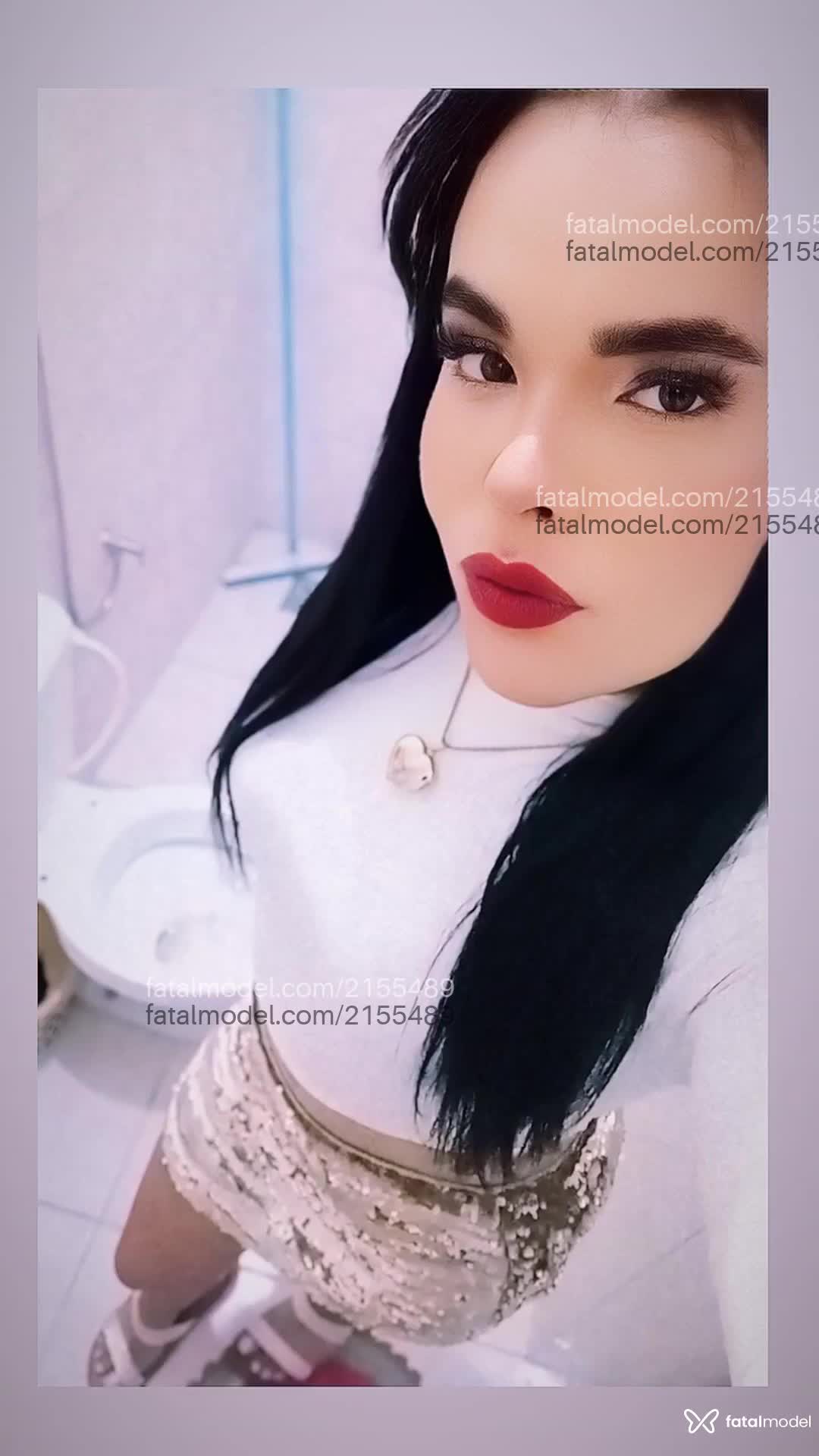 Acompanhante mulher trans morena (o) de olhos pretos em Iporá - Rubii