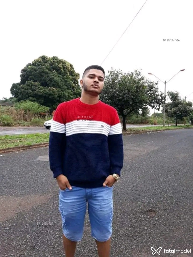 Acompanhante homem morena (o) de olhos pretos - ERICK DTO