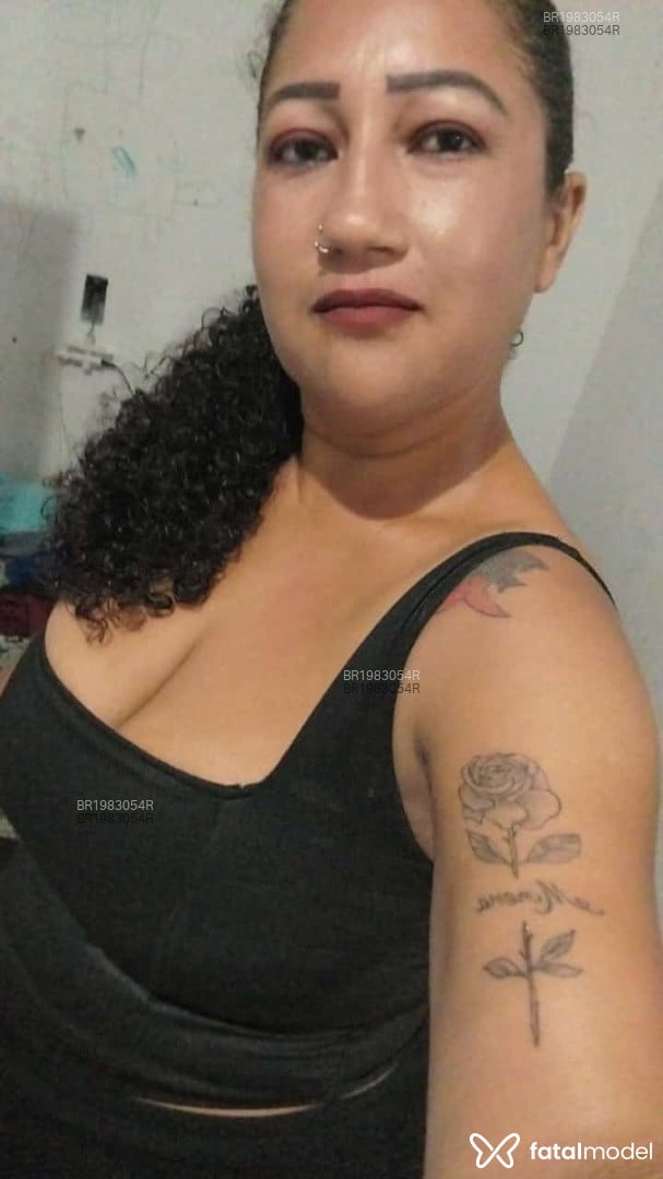 Acompanhante mulher com cabelo castanho de olhos mel em Pontes e Lacerda Acompanhante mulher com cabelo castanho de olhos mel em Pontes e Lacerda - Morena Gomes