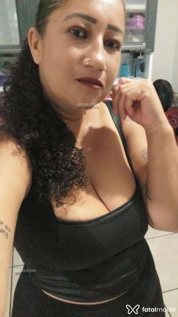 Acompanhante mulher com cabelo castanho de olhos mel em Pontes e Lacerda Acompanhante mulher com cabelo castanho de olhos mel em Pontes e Lacerda - Morena Gomes