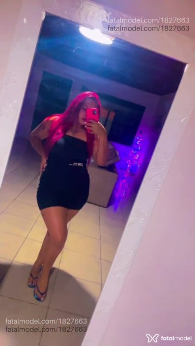 Acompanhante mulher com cabelo castanho de olhos castanhos - Thayla