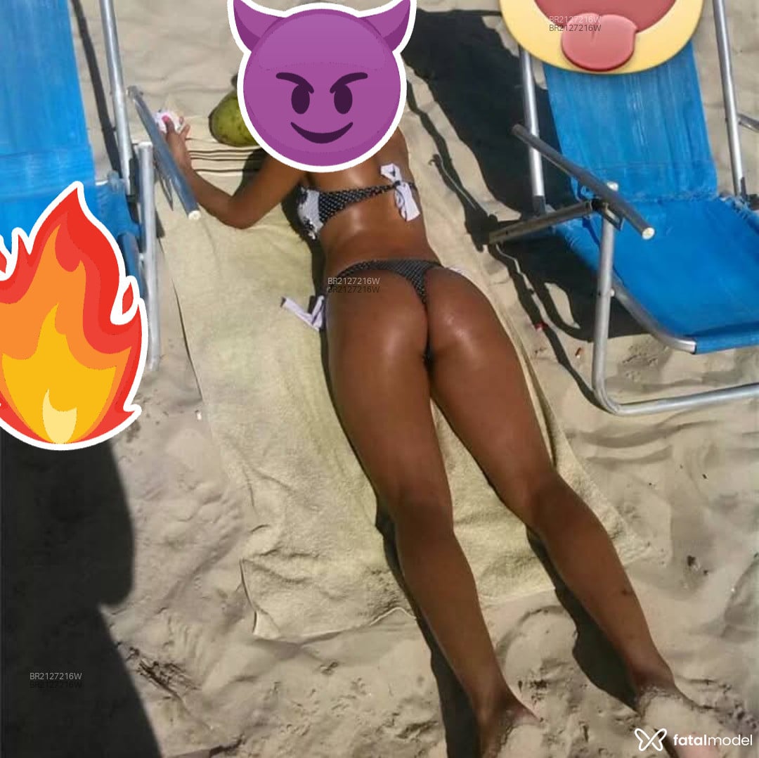 Acompanhante mulher com cabelo castanho de olhos castanhos em Osasco - Laura