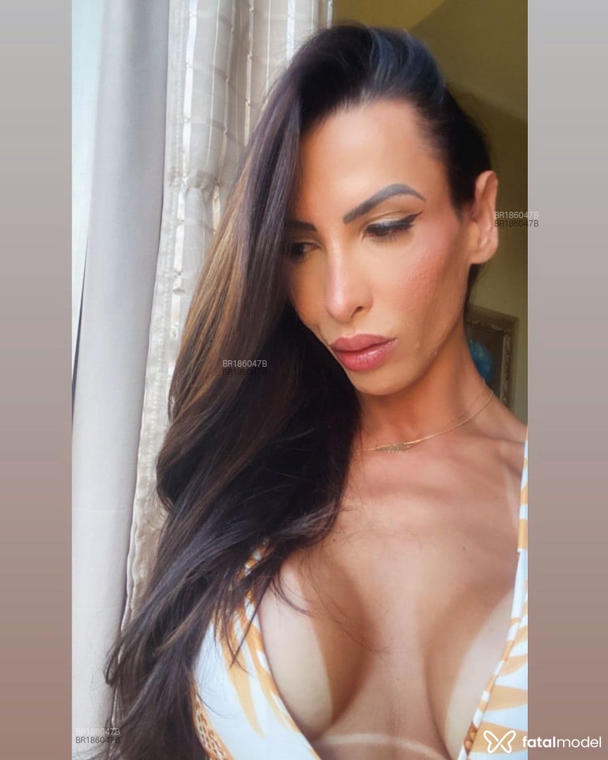 Acompanhante travesti morena (o) de olhos castanhos em Virtual - Lais Mello