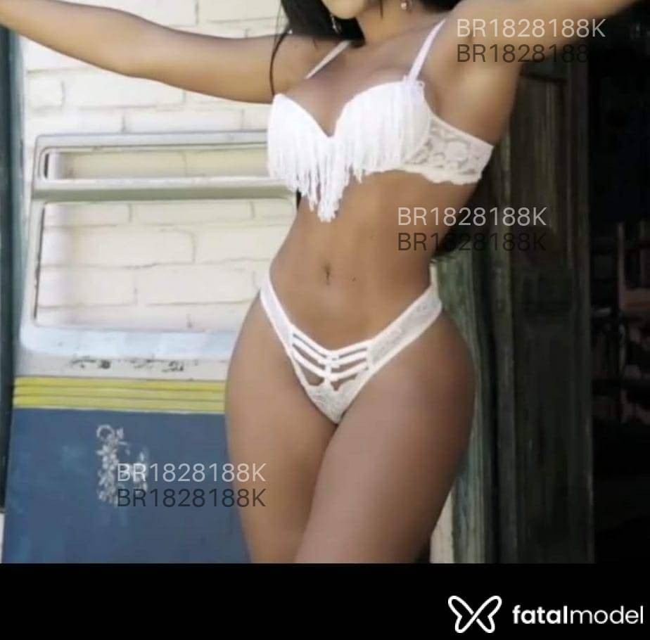 Acompanhante mulher morena (o) de olhos castanhos - Milena