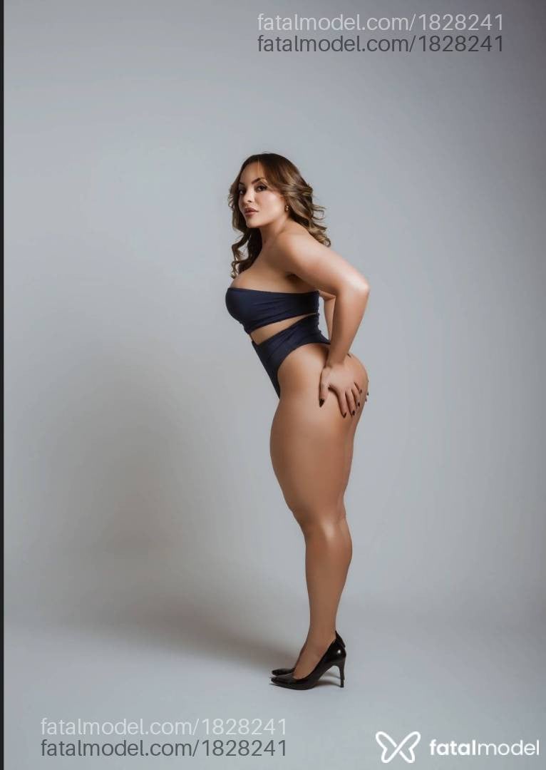 Acompanhante mulher com cabelo castanho de olhos castanhos - Priscila