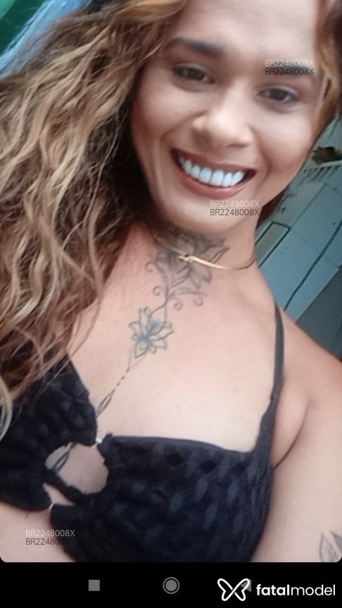 Acompanhante mulher trans loira (o) de olhos mel em Porto Alegre - Melk Khloe