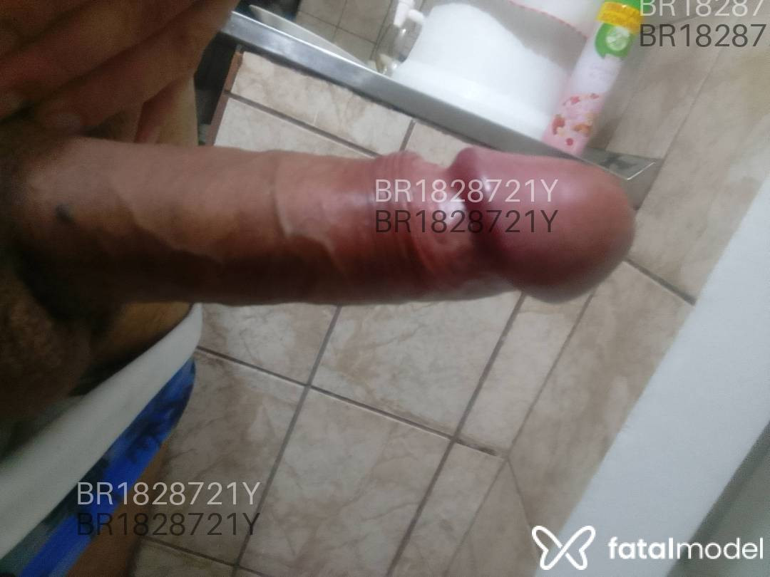 Acompanhante homem morena (o) de olhos pretos em Virtual Acompanhante homem morena (o) de olhos pretos em Virtual - Pirocalinda