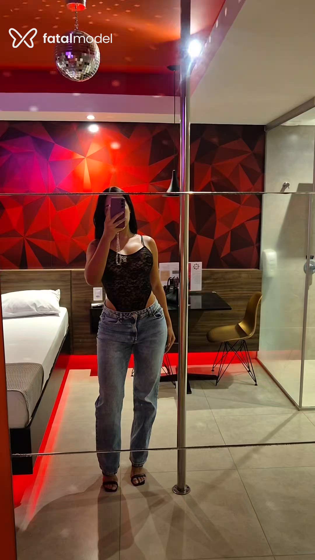 Acompanhante mulher com cabelo castanho de olhos castanhos - Meel Sayki