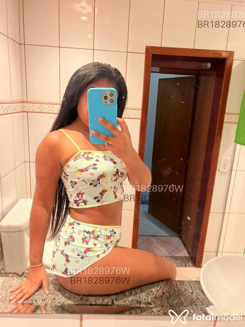 Acompanhante mulher com cabelo castanho de olhos pretos em Campos dos Goytacazes Acompanhante mulher com cabelo castanho de olhos pretos em Campos dos Goytacazes - Ágatha